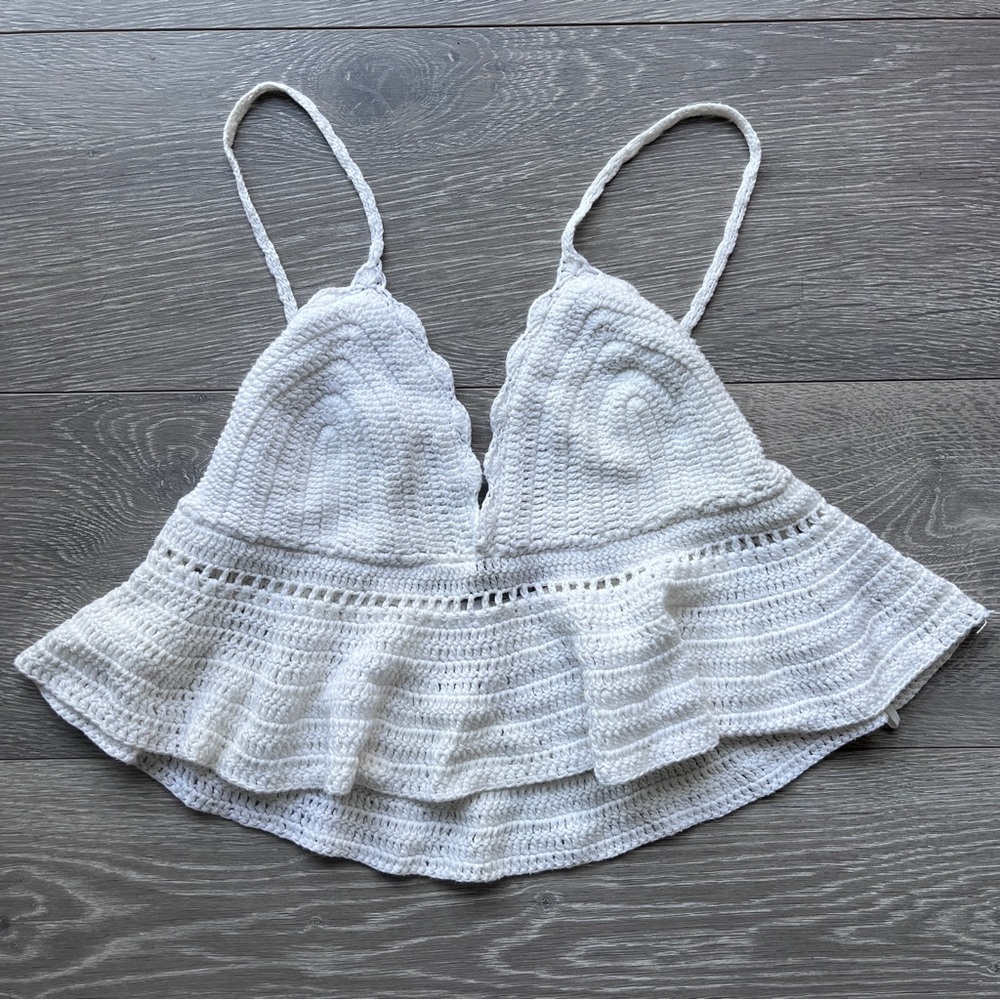 Garage White Crochet Knit Camisole Flowy Crop Top • Size XS